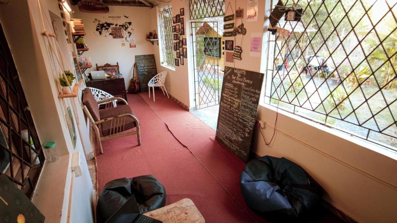 The Peace Hostel Arambol Esterno foto