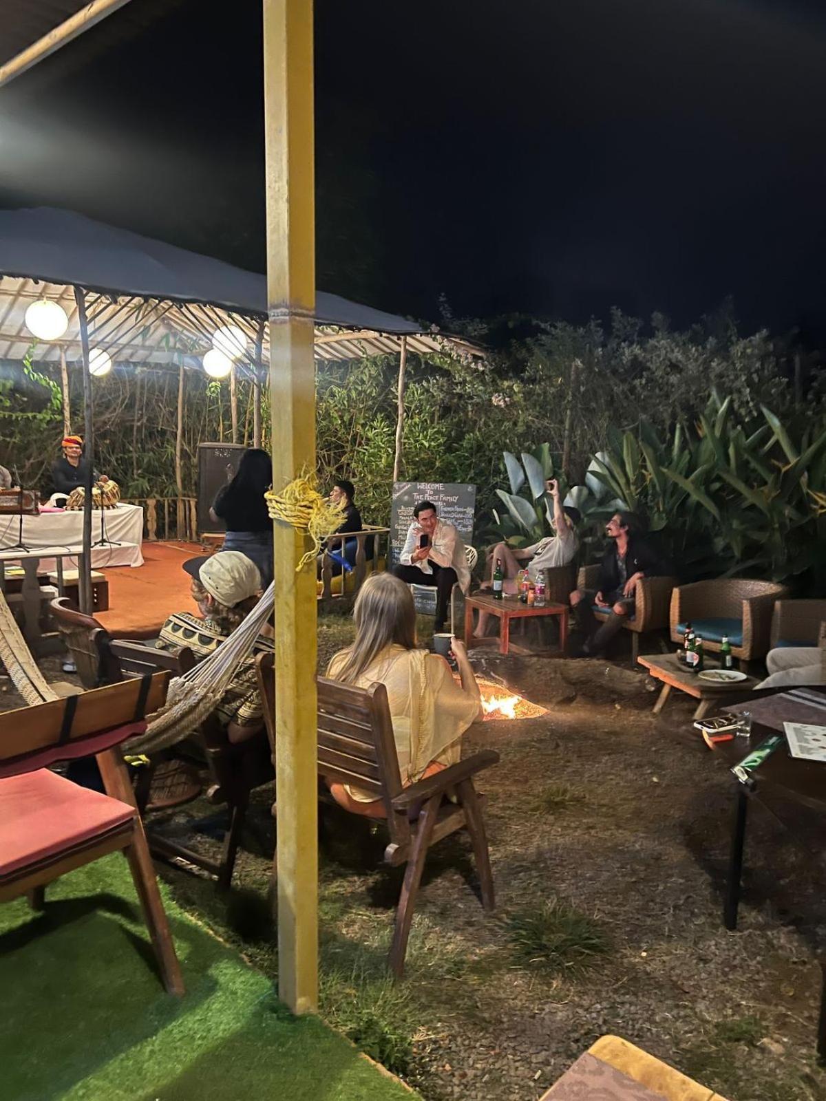 The Peace Hostel Arambol Esterno foto